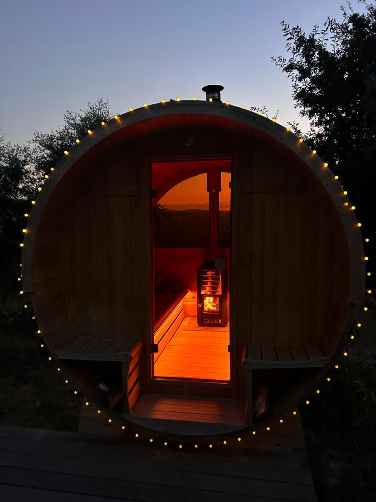 הוילה Folhadosa Monkey Tiny Barnhouse With Amazing Views! מראה חיצוני תמונה